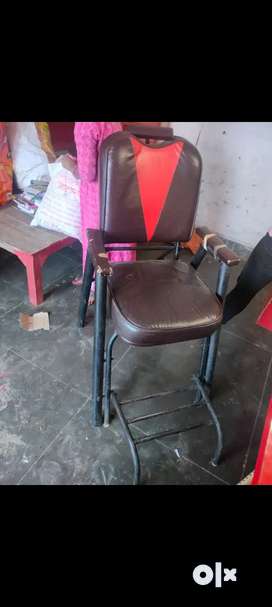 Parlour deals chair olx