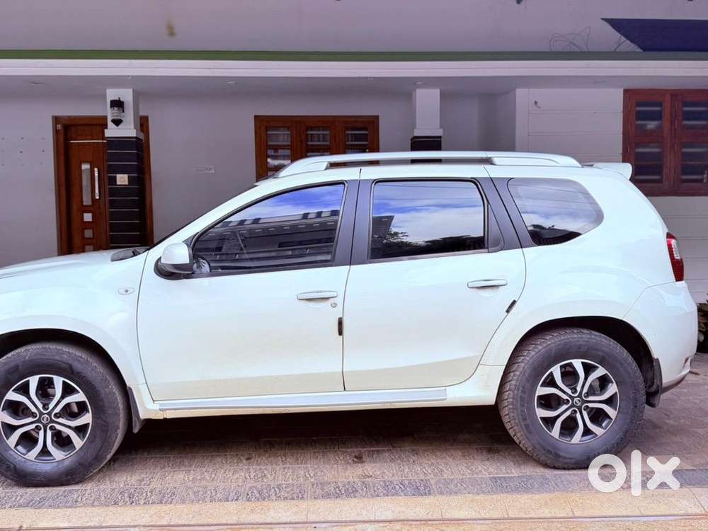 Nissan Petrol Car 2014
