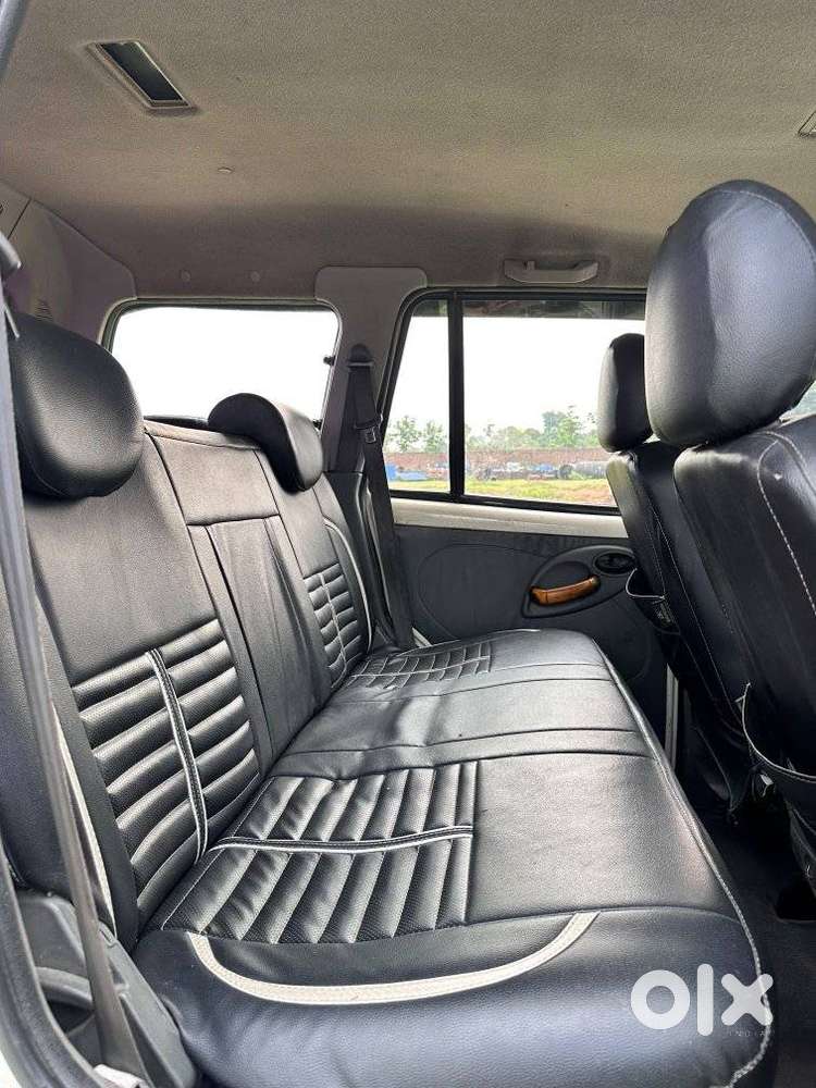 Mahindra Scorpio Vlx 2wd Airbag At Bsiv, 2013, Diesel