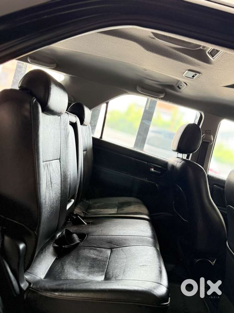 Toyota Fortuner 4x4 At 2.8 Diesel, 2015