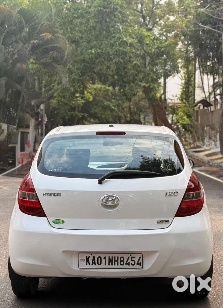 Hyundai I20 Asta (o) With Sunroof