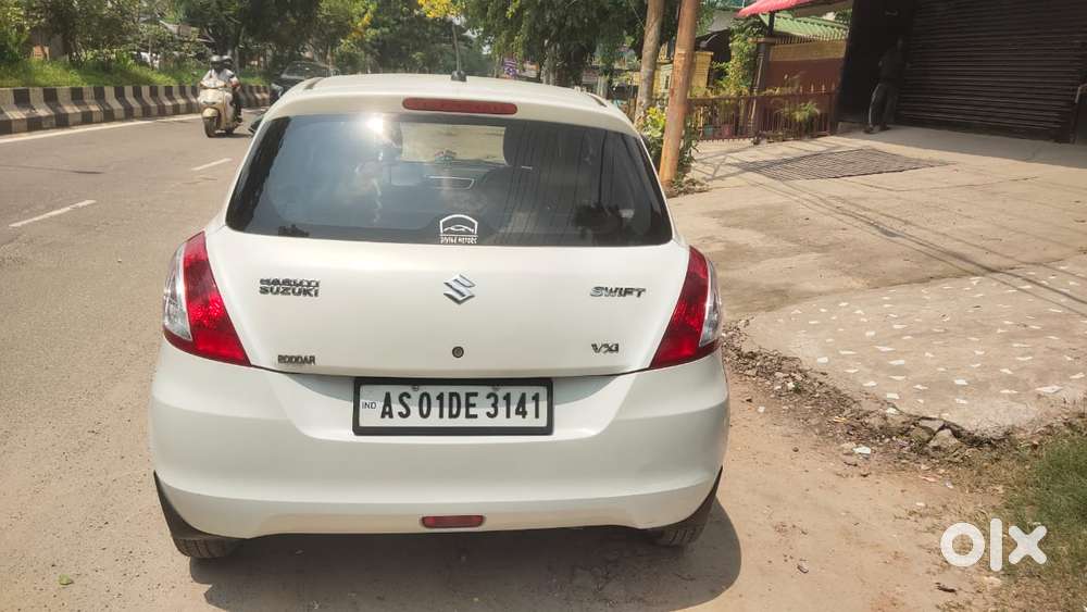 Maruti Suzuki Swift Vxi + Manual, 2016, Petrol