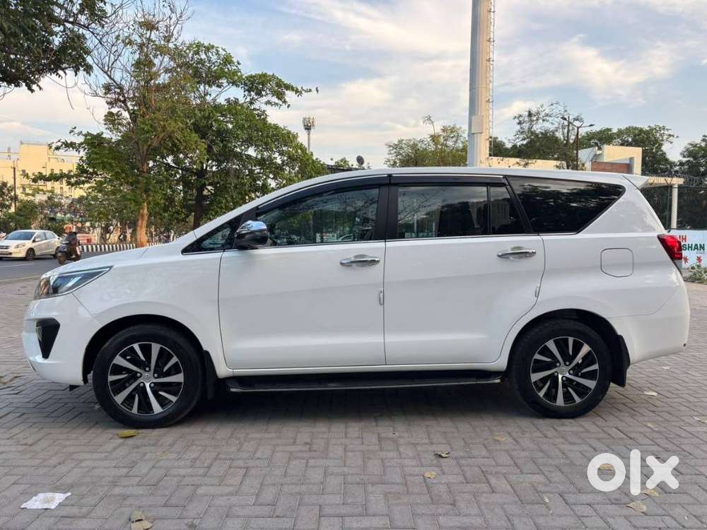 Toyota Innova Crysta Zx 2.4 Diesel 7 Seater, 2023, Diesel