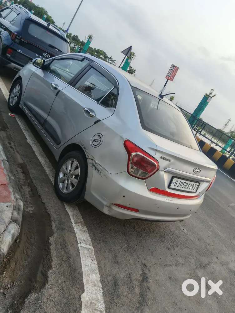 Hyundai Xcent Diesel 2015 Variant