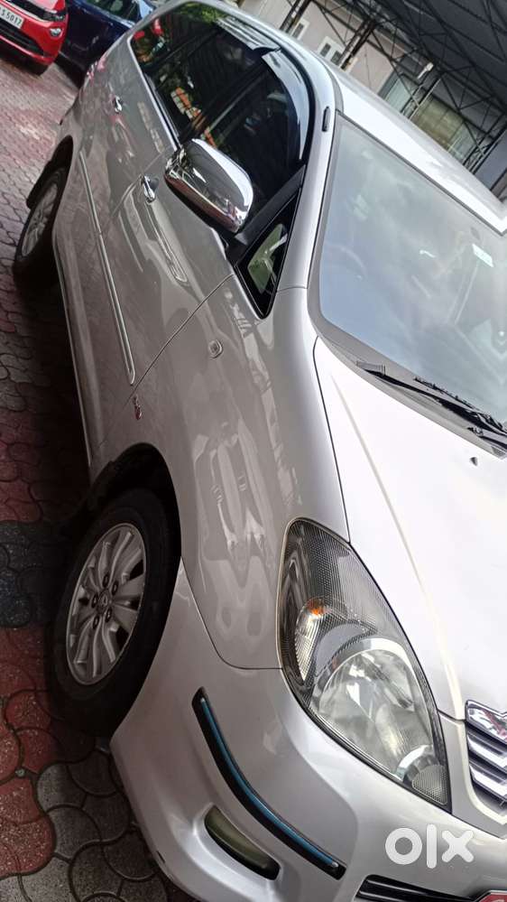 Toyota Innova 2.5 V 7 Str, 2011, Diesel