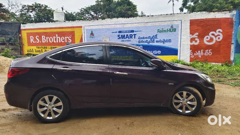 Hyundai Fluidic Verna 2012