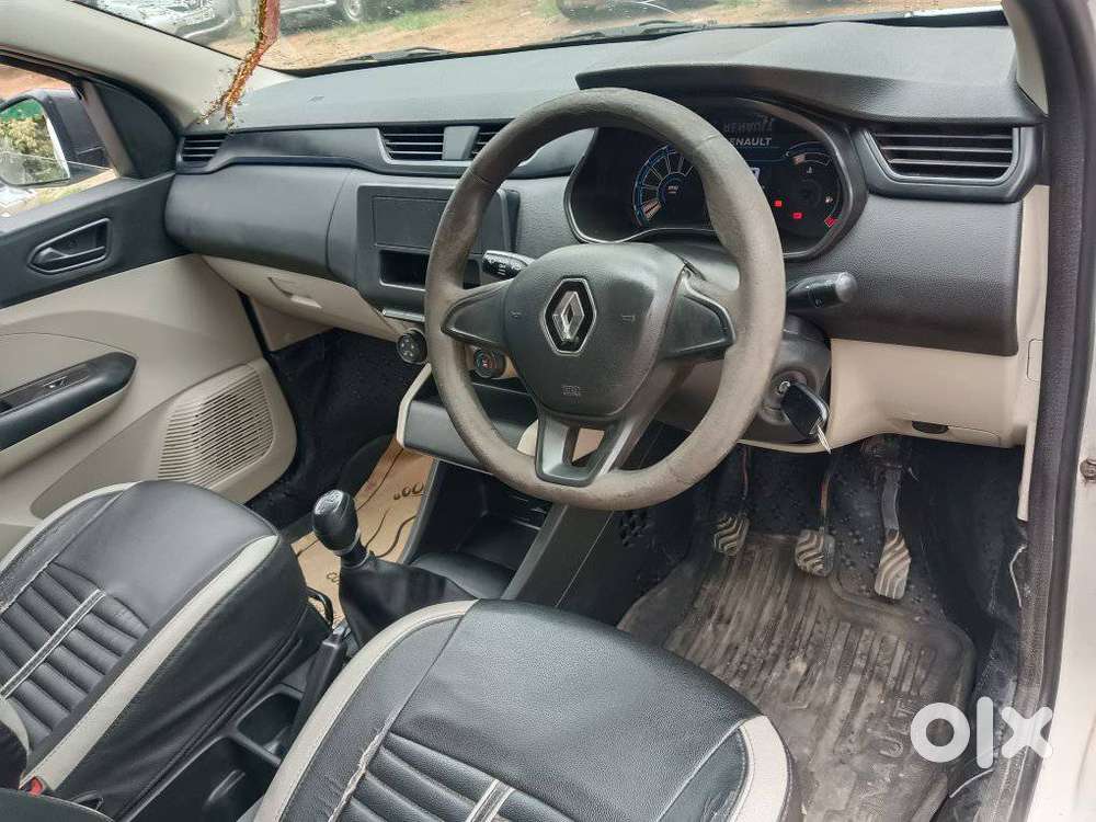 Renault Triber 1.0 Rxe, 2023, Petrol