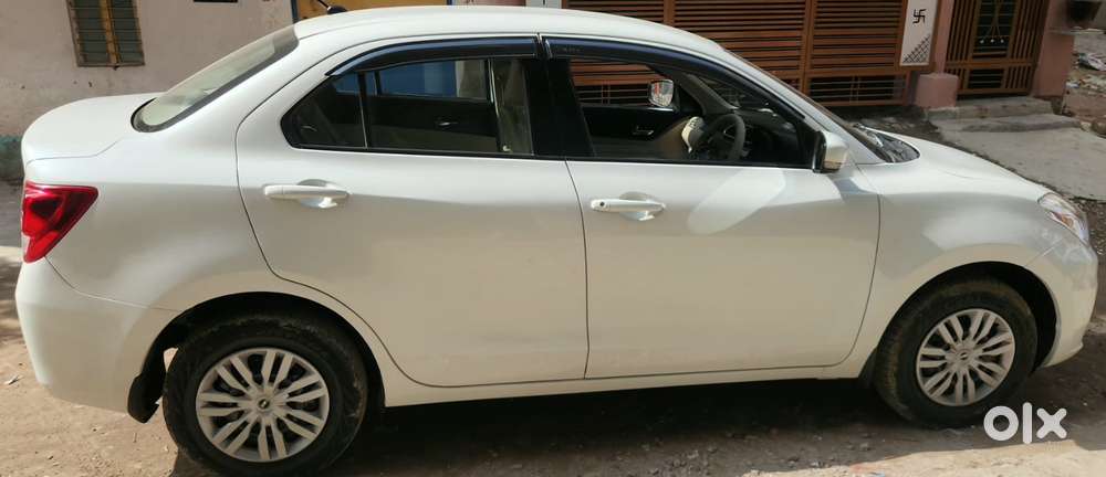 Maruti Suzuki Dzire 1.2 Vxi, 2022, Petrol