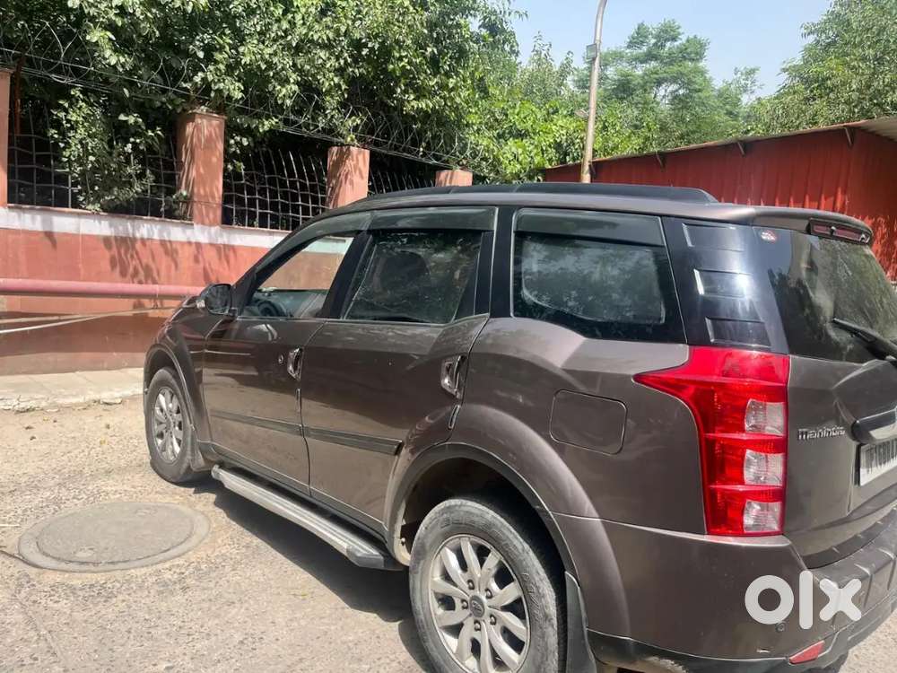 Mahindra Xuv 500 W10 Mt