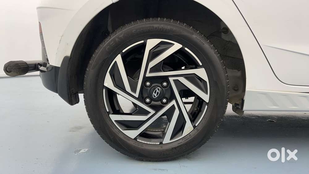 Hyundai New I20 1.2 Asta (o) Ivt, 2025, Petrol