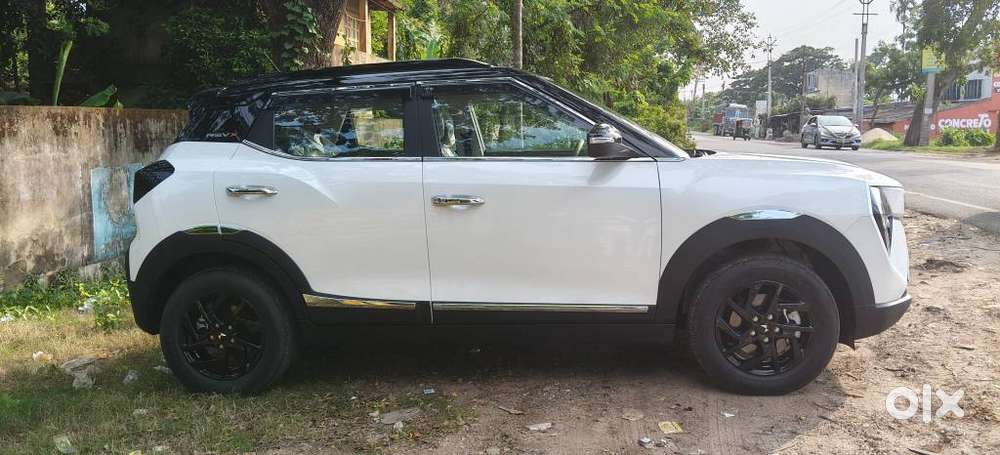 Mahindra Xuv 3xo, 2026, Petrol