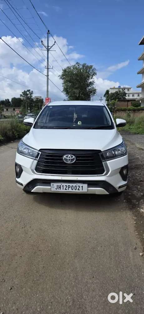 Toyota Innova Crysta 2022 Variant