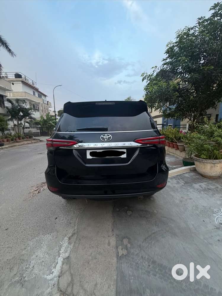 Toyota Fortuner Diesel 4x2 At 2025
