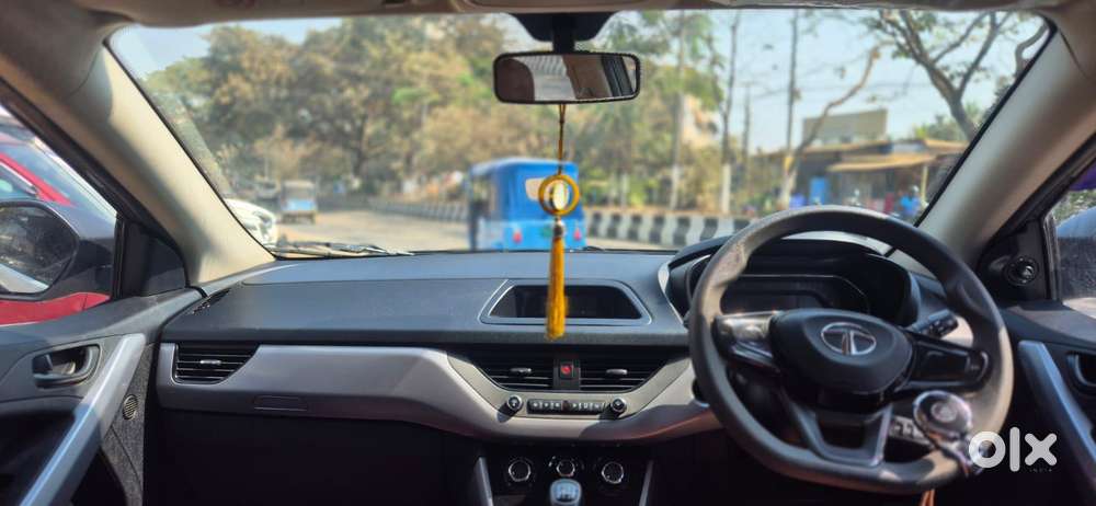 Tata Nexon 1.2 Revotron Xm (s), 2023, Petrol