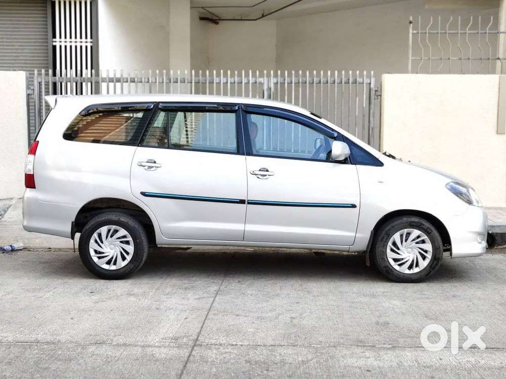 Toyota Innova 2.5 G (diesel) 8 Seater, 2010, Diesel