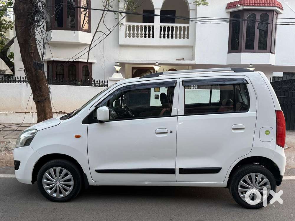 Maruti Suzuki Wagon R Vxi Amt1.2, 2016, Petrol