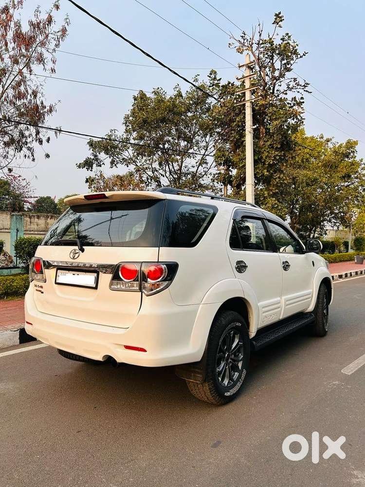 Toyota Fortuner 2015 3.0l 4wd Trt Sportivo Top Model