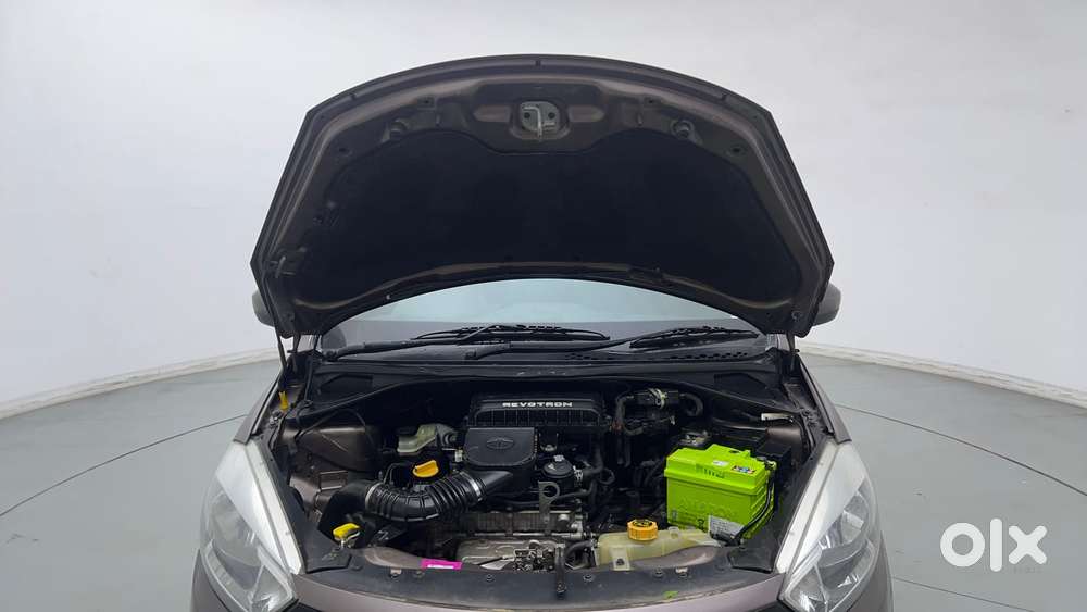 Tata Tiago 1.2 Revotron Xt, 2017, Petrol