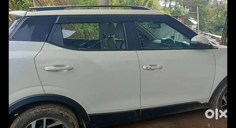 Mahindra Xuv300 2022 Petrol 18300 Km Driven