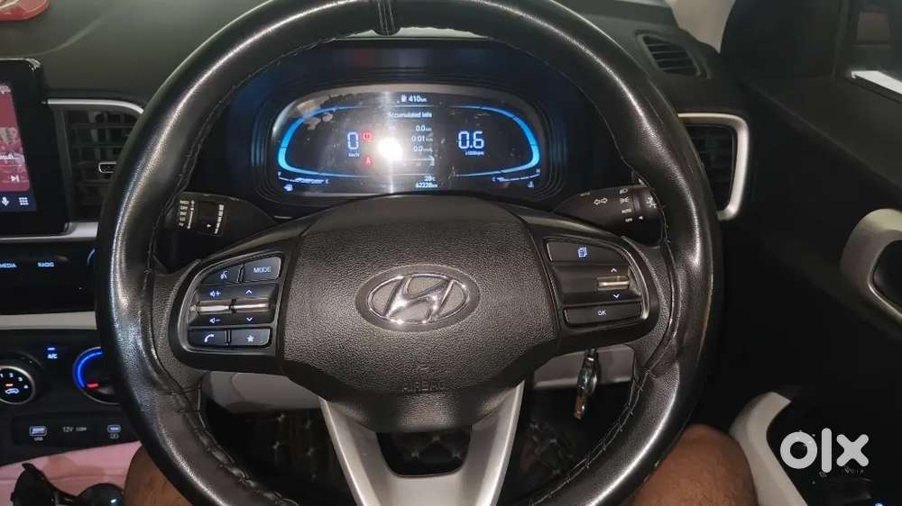 Hyundai Venue 1.2 S 2023 Petrol Manual