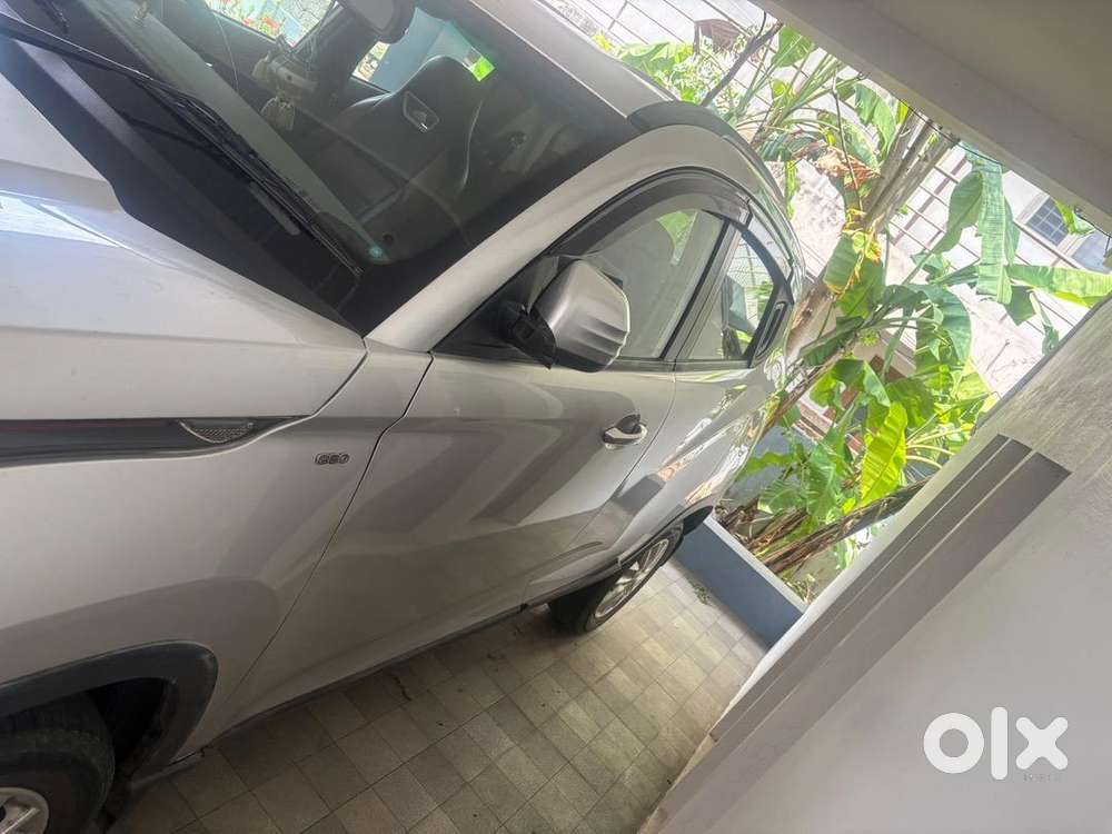 Mahindra Car 2017 Year Price Negotiable Annu