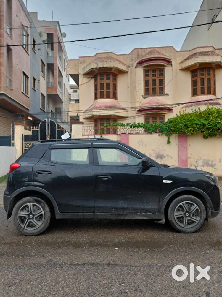 Mahindra Xuv300 W8 Option Dual Tone Diesel, 2022, Diesel