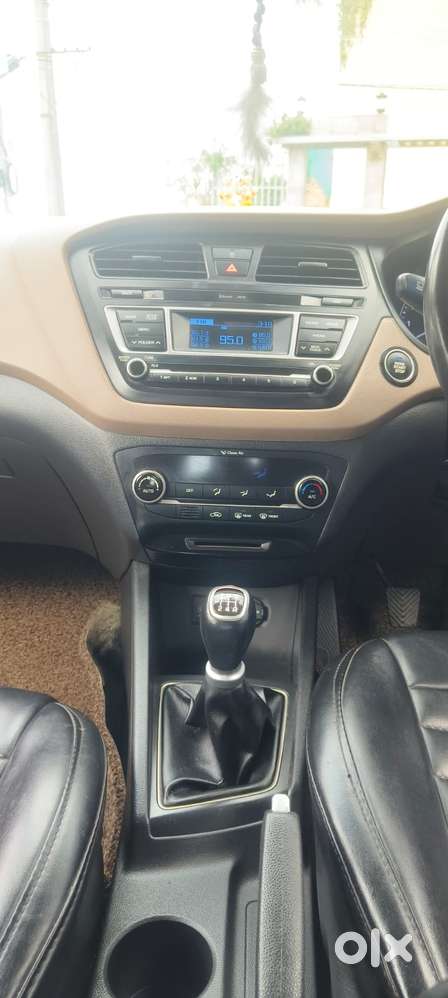 Hyundai I20 Asta (o) 1.2 Mt, 2017, Petrol