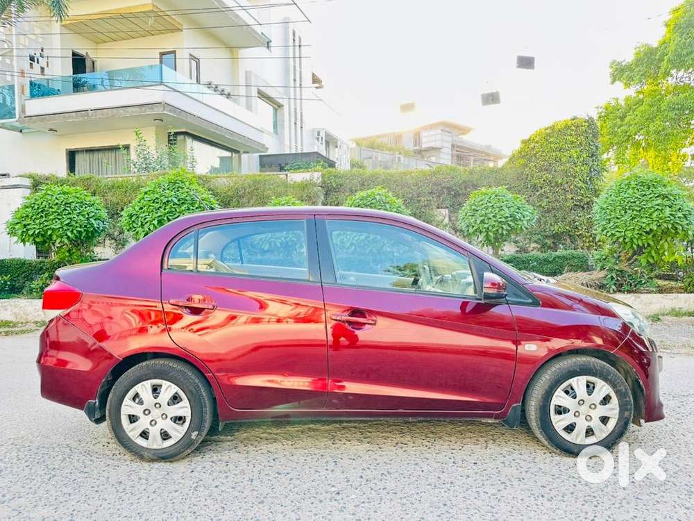 Honda Amaze 2015 March Petrol Well Maintained
