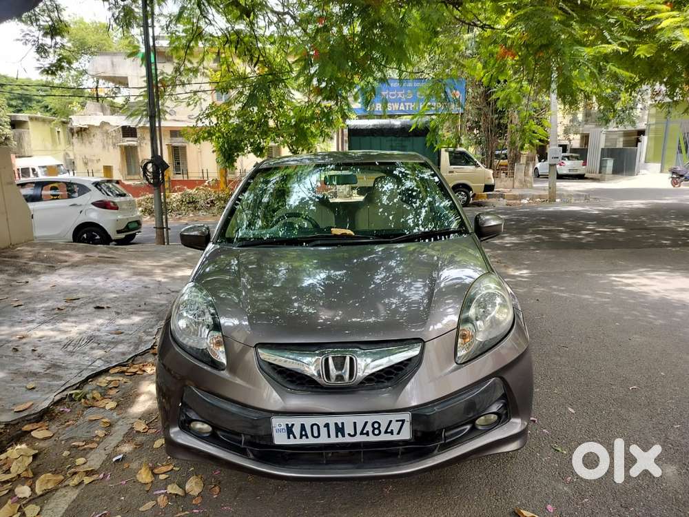 Honda Brio V Mt, 2012, Petrol