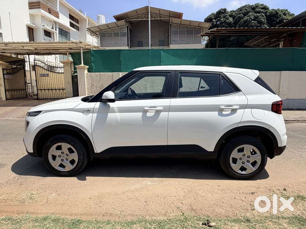 Hyundai Venue E 1.2 Petrol, 2020, Petrol