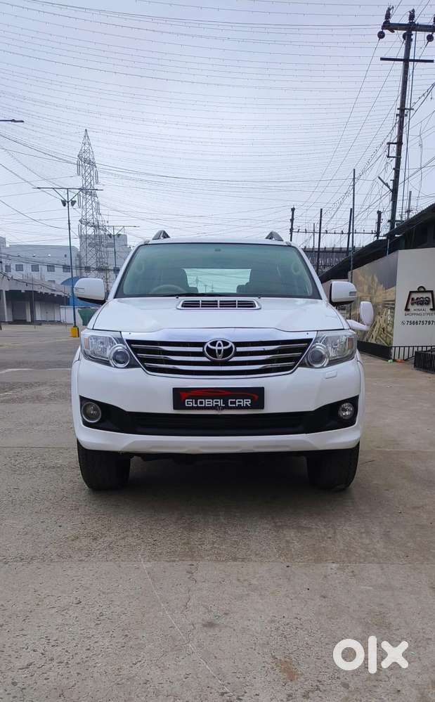 Toyota Fortuner 3.0 4x2 Automatic, 2012, Diesel