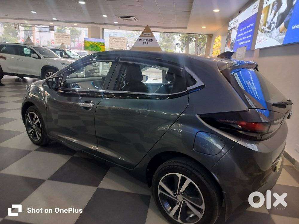 Tata Altroz 1.2 Xz Plus Rtn Dct, 2023, Petrol