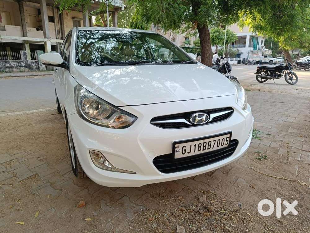 Hyundai Fluidic Verna 2013