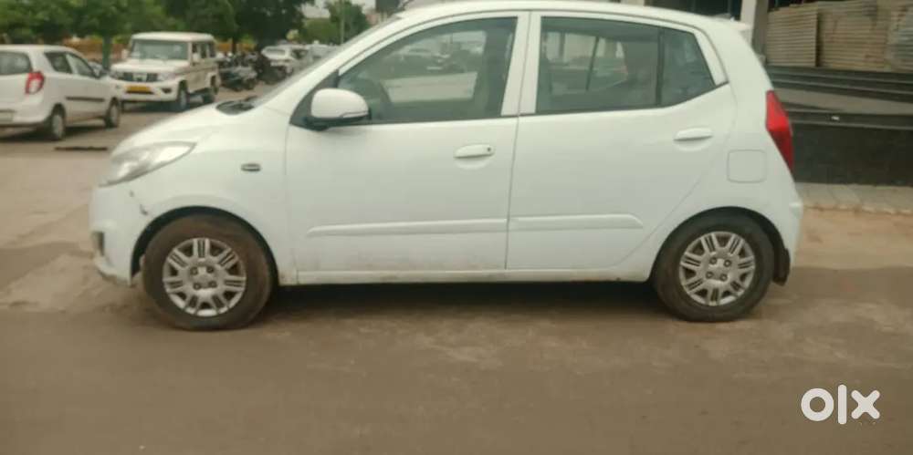Hyundai I10 Sportz 2013