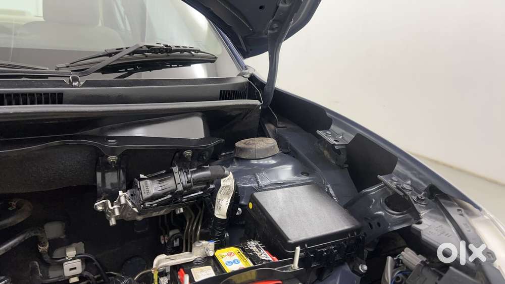 Maruti Suzuki Dzire 1.2 Vxi, 2023, Petrol