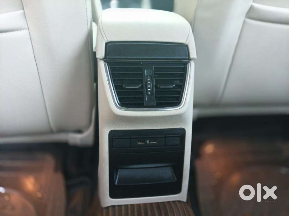 Skoda Octavia 1.8 Tsi Style Plus At, 2018, Petrol