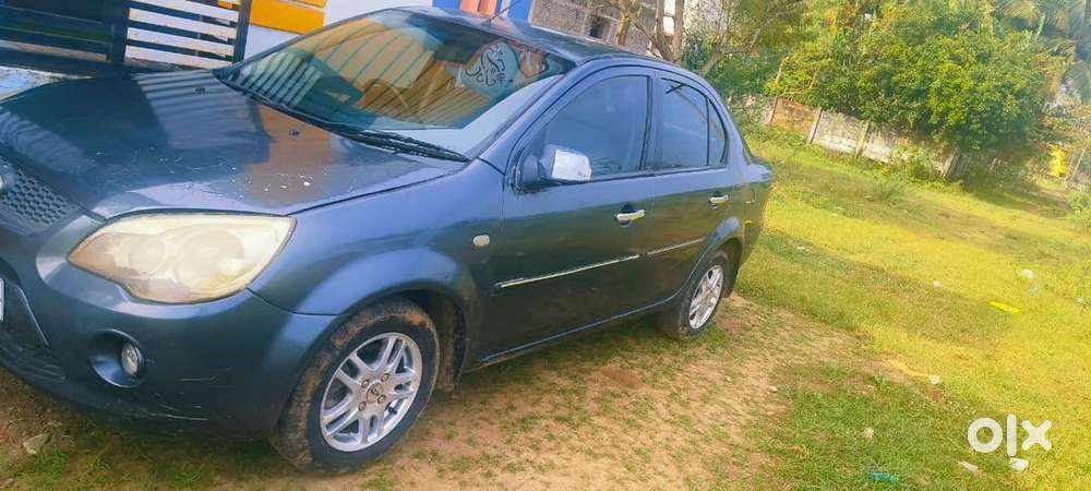 Ford Fiesta 2010 Petrol 135000 Km Driven