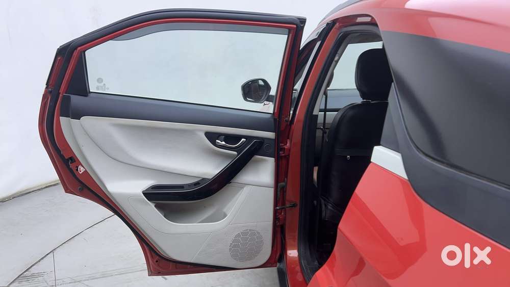 Tata Nexon 1.5 Revotorq Xza Plus S Amt, 2021, Petrol
