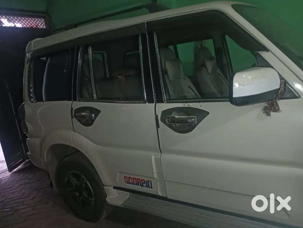 Mahindra Scorpio Classic 2011 Pepar Valid 2031 Tak Insurance Bhi