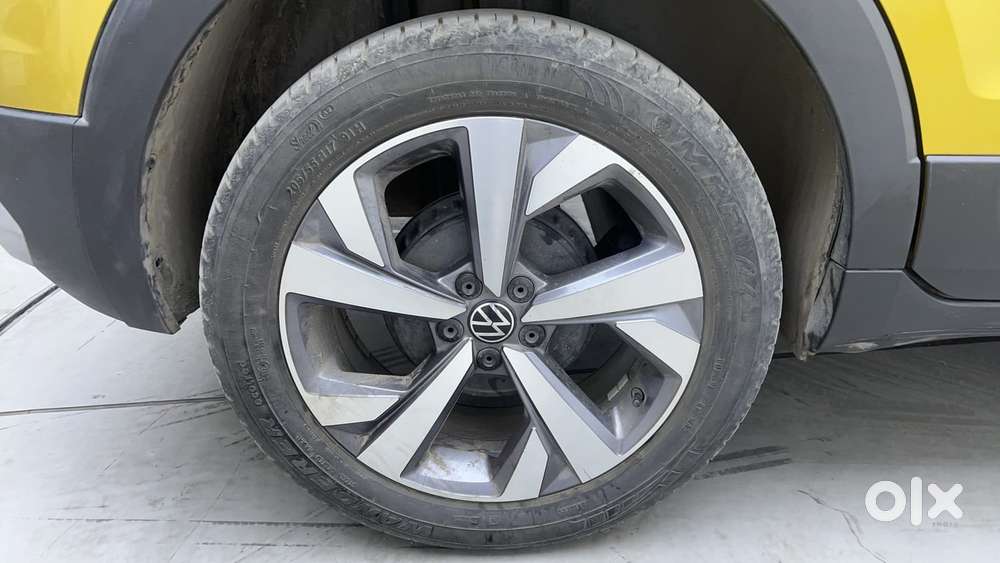 Volkswagen Taigun Topline 1.0 Tsi At (electric Seats), 2022, Petrol