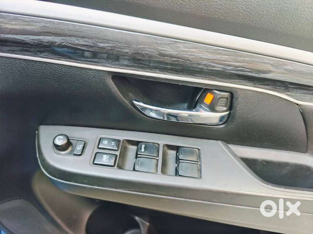 Maruti Suzuki Xl6 1.5 Zeta Mt, 2022, Petrol