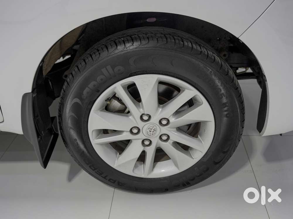 Toyota Innova Crysta 2.4 G Mt 8s, 2023, Diesel
