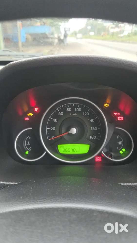 Hyundai Eon Sportz 2012