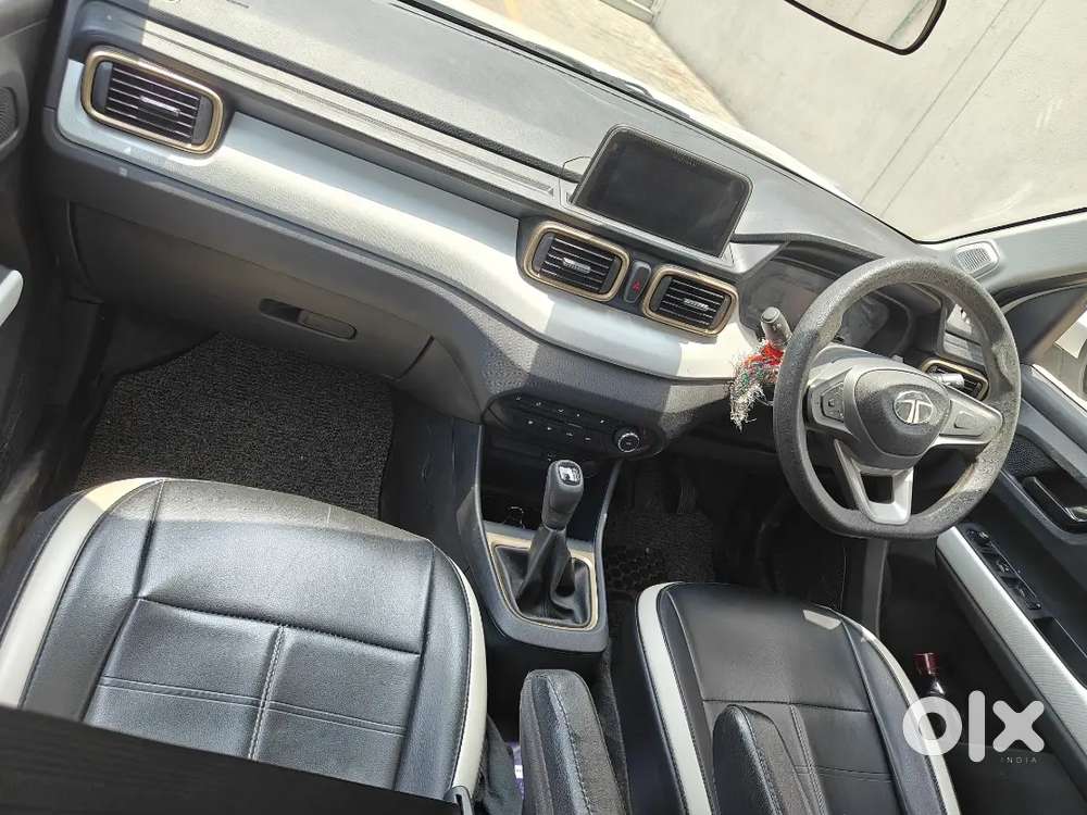 Tata Punch Dazzle Sunroof 2024 Model Car