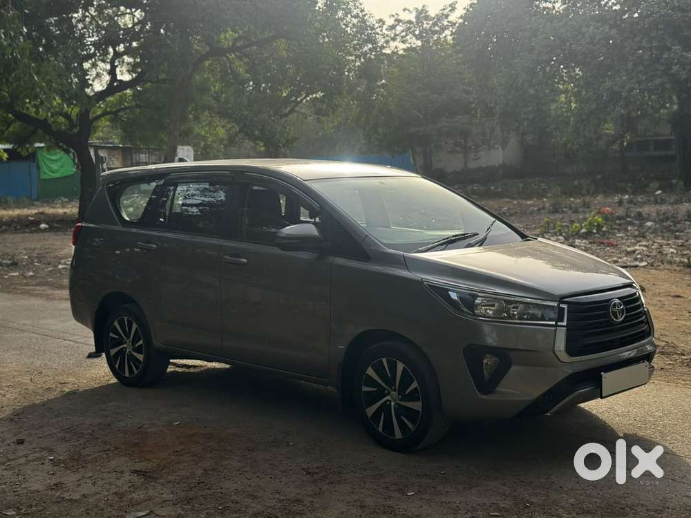 Toyota Innova Crysta 2.4 G Mt 7 Str, 2022, Diesel