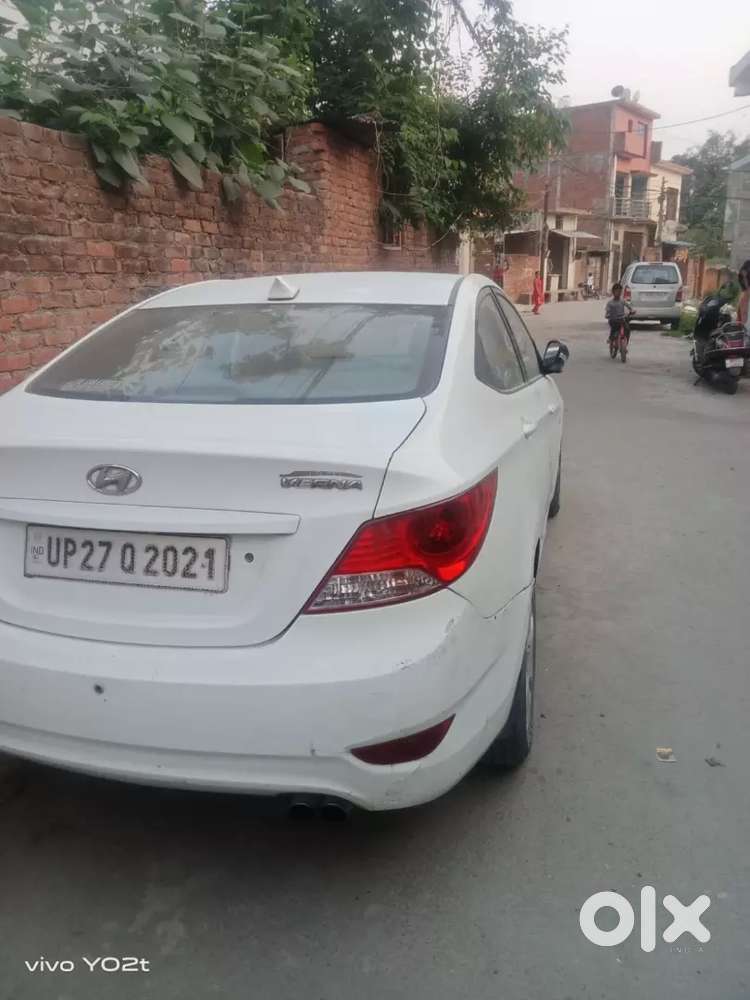 Hyundai Fluidic Verna 2011