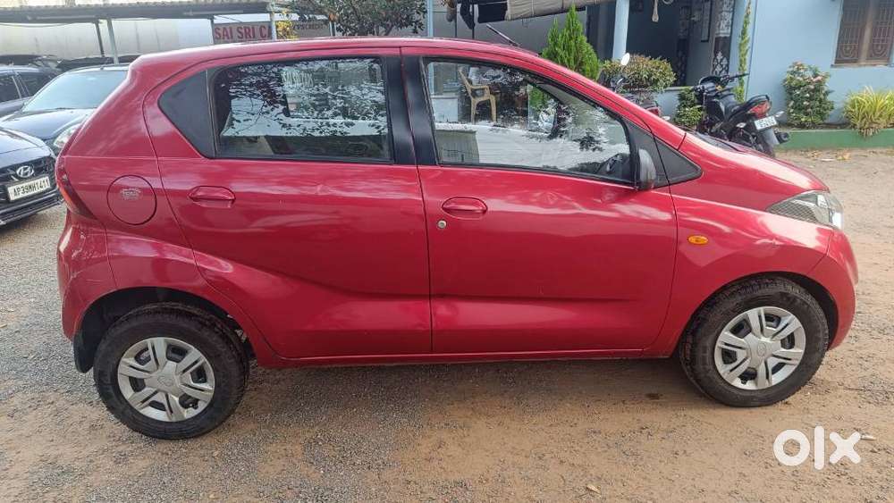 Datsun Redigo T Option, 2016, Petrol