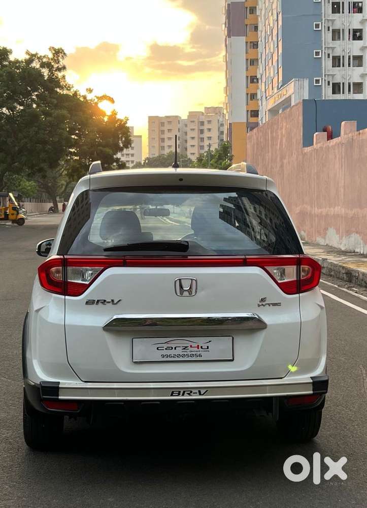 Honda Br-v Style Edition V Cvt, 2016, Petrol