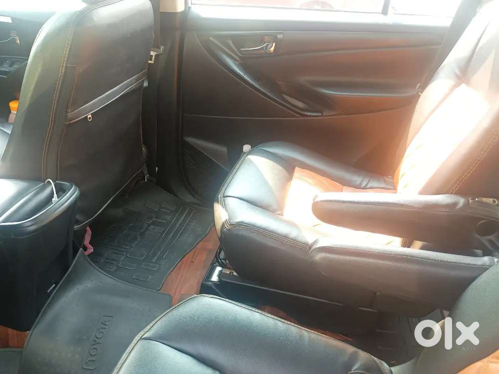 Toyota Innova Crysta 2022 Diesel 155000 Km Driven