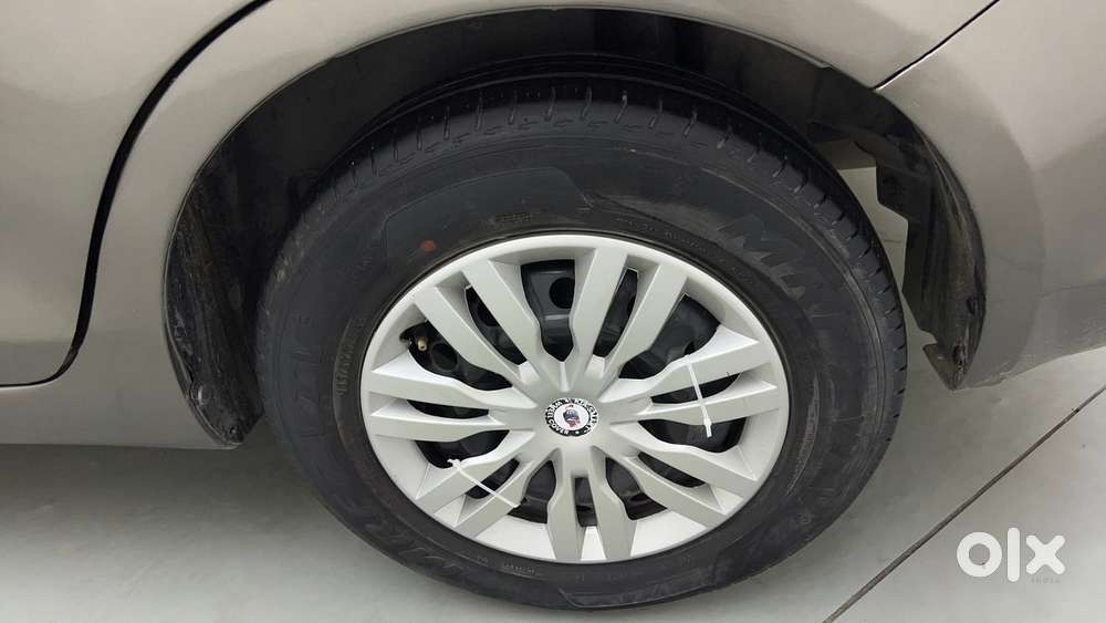 Maruti Suzuki Swift Dzire Vxi Optional, 2016, Cng & Hybrids